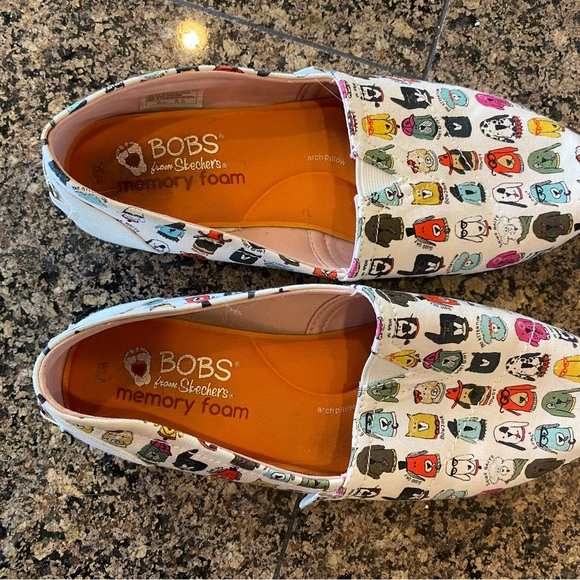 Skechers White Sneakers Dog Emoji Canvas Slip-On - Picture 1 of 9